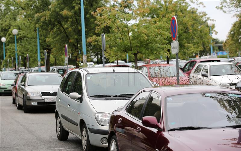 Ministarstvo: Povećanje ekološke naknade za osobna vozila koja godišnje prijeđu više od 10.000 km 