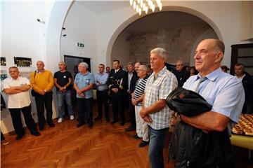 Izložba fotografija u povodu 25. obljetnice formiranja 1. Obalno tehničke bitnice "Kašjuni" i pogibije Josipa Vranića