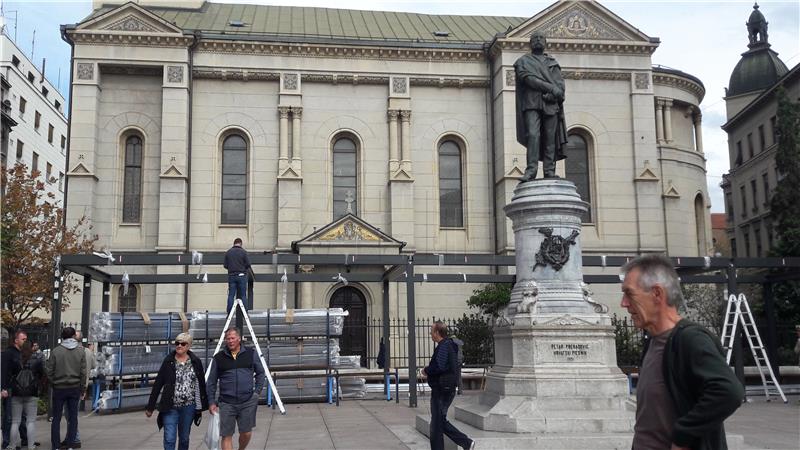 Pravo na grad i Zelena akcija traže uklanjanje konstrukcije na Cvjetnom trgu