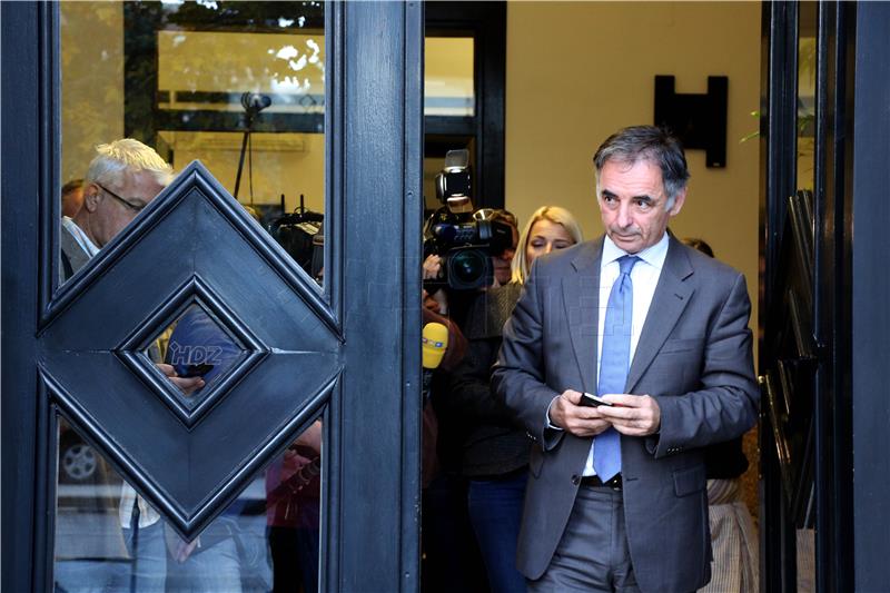 Pupovac: Talks between HDZ and minorities to resume Thursday