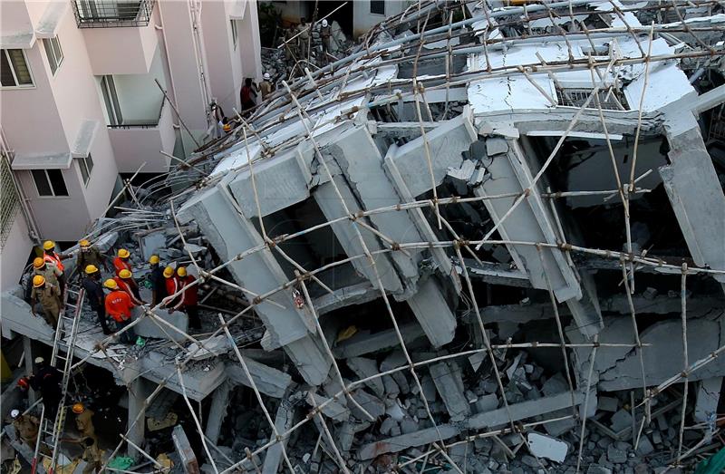 INDIA BUILDING COLLAPSE