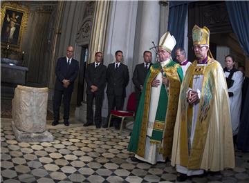 ITALY BELIEF POPE PRAYERS