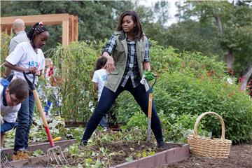 USA FIRST LADY HARVEST KITCHEN GARDEN