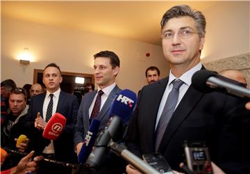 Plenković i Petrov: Postignut kompromisni dogovor HDZ-a i Mosta o budućoj Vladi