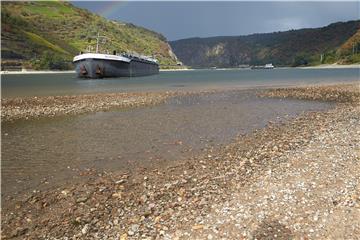 GERMANY TANKER AGROUND ON RHINE