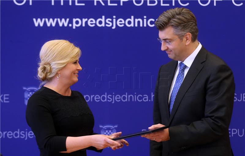 Predsjednica Grabar Kitarović dala mandat za sastavljanje Vlade Andreju Plenkoviću