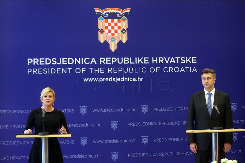 Predsjednica Grabar-Kitarović dala mandat Andreju Plenkoviću