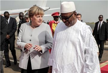 Merkel za bolje uvjete života u Africi