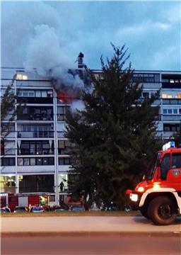 Zagreb: Požar u zgradi na Remetinečkoj cesti