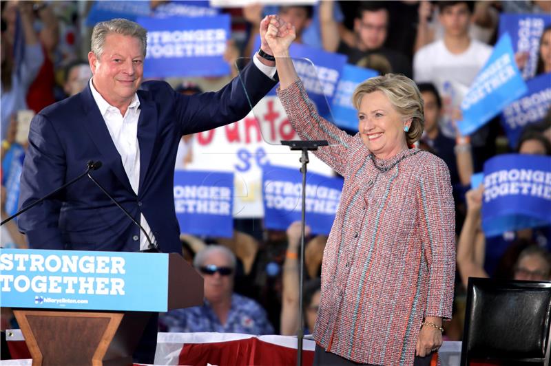 USA HILLARY CLINTON CAMPAIGN MIAMI