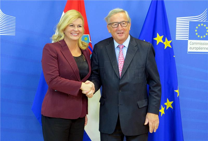 Grabar-Kitarovic holds talks with Juncker in Brussels