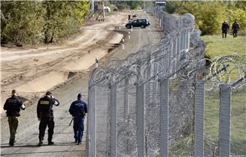 HUNGARY POLAND SERBIA MIGRATION