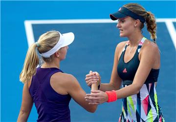 WTA Hong Kong: U finalu Wozniacki i Mladenovic