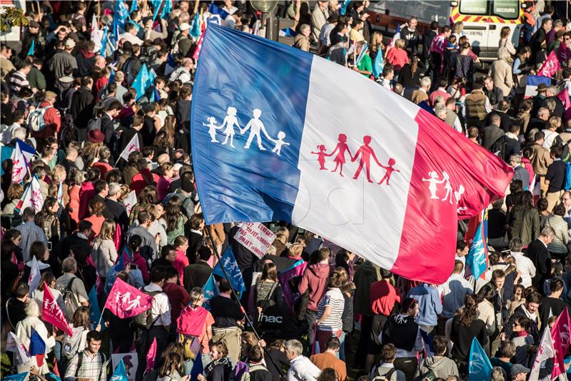 FRANCE PROTEST FAMILY ISSUES