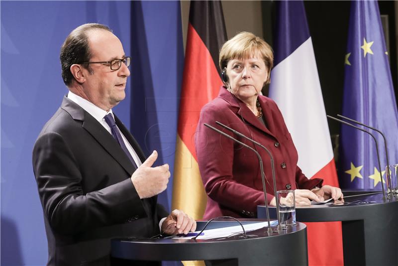 Hollande i Merkel ne isključuju sankcije protiv Rusije zbog Alepa