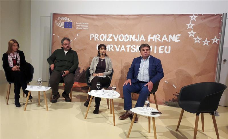 Pula - okrugli stol o proizvodnji zdrave hrane u Hrvatskoj i EU