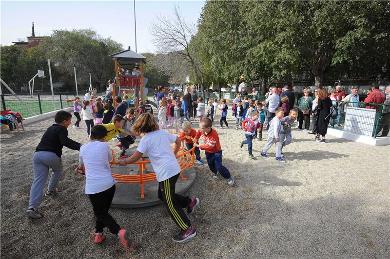 Split dobio dva dječja igrališta