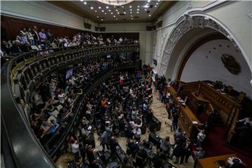 Venezuelski parlament kani svrgnuti predsjednika Madura