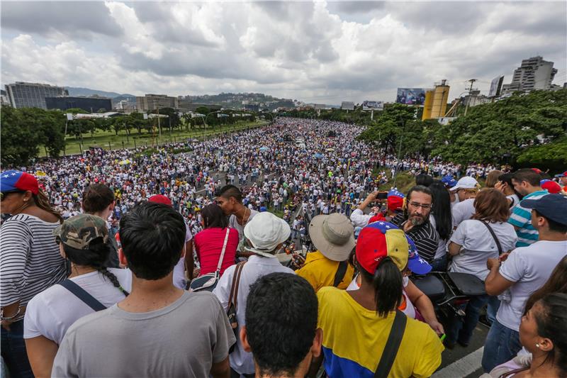 Venezuela: Tisuće prosvjednika protiv Nicolasa Madura