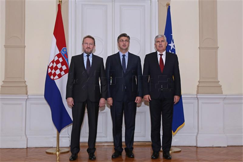 Sarajevo: Plenković se susreo s Izetbegovićem i Čovićem