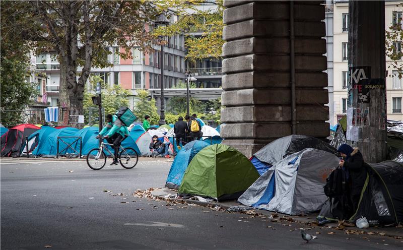 FRANCE PARIS MIGRANT CAMP