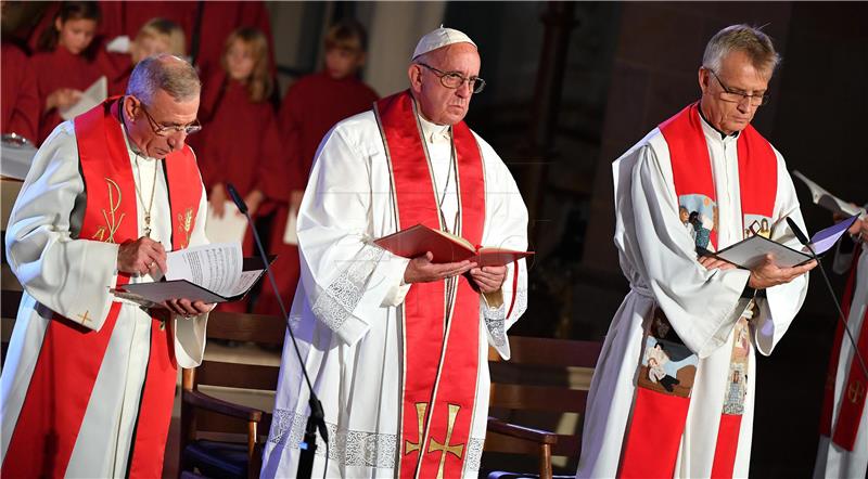 Papa Franjo u Švedskoj rekao da reformacija ima dobre strane