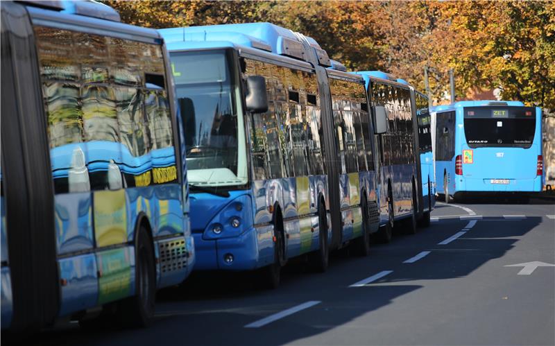 Blagdan Svih svetih: Autobusi ZET-a prevoze građane na Mirogoj i Krematorij i natrag