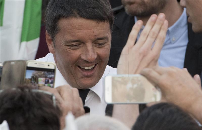 Renzi potvrdio da će dati ostavku ako pretrpi poraz na referendumu