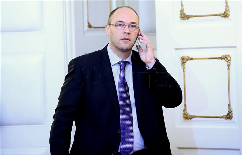 FM: Croatia adamant about pursuing its policy towards Bosnia