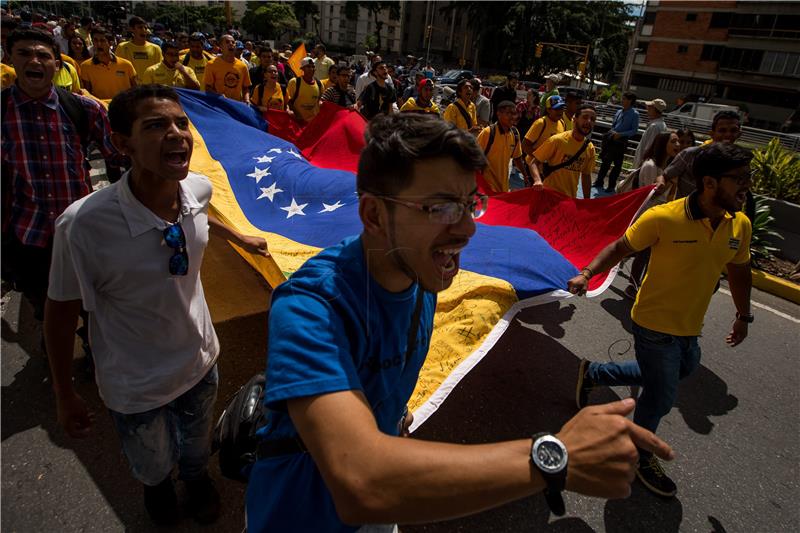 Venezuelanska oporba Maduru dala rok do 11. studenog da ispuni njene zahtjeve