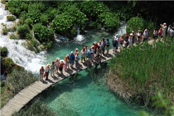 Reports about Plitvice removal from UNESCO list unfounded