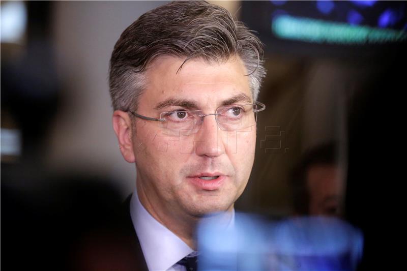 Zagreb: Plenković dao izjavu za medije nakon proslave Dana Pravnog fakulteta