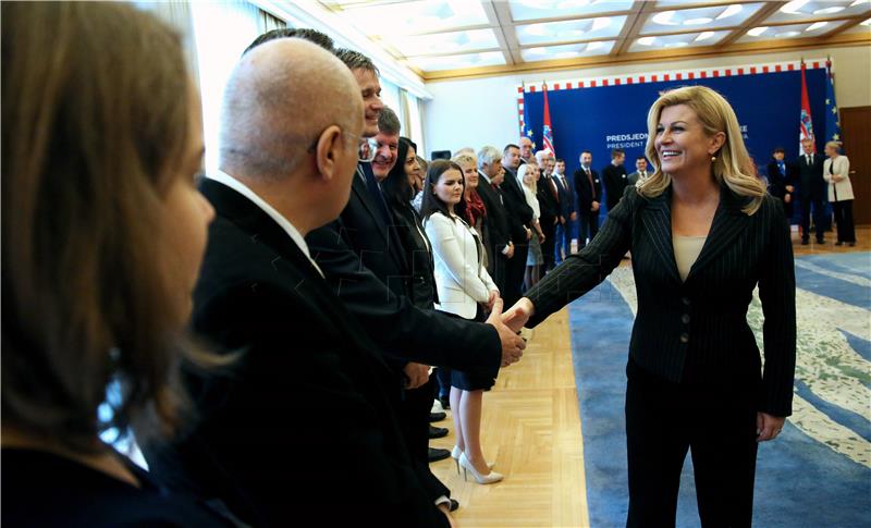 President promises support to ethnic Croats outside Croatia