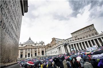 VATICAN BELIEF POPE DETAINEES MASS