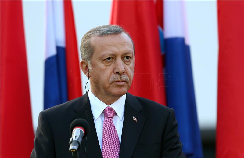 Erdogan: Europa pomaže terorizmu svojom potporom kurdskim militantima