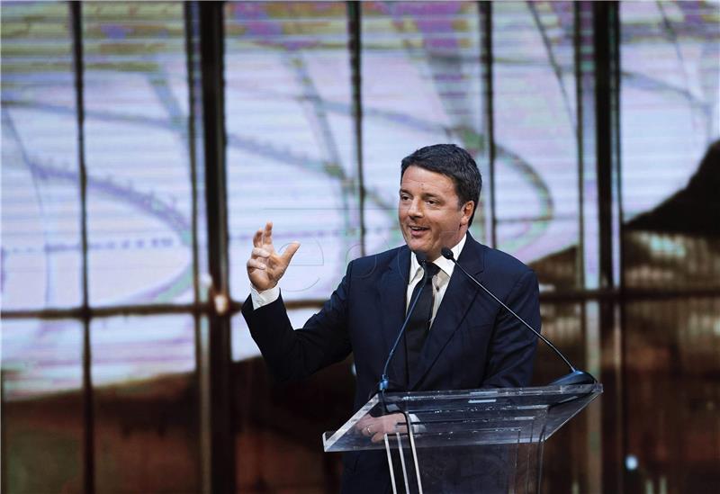 Renzi tvrdi da se disidenti u njegovoj stranci protive ustavnoj reformi kako bi ga zbacili