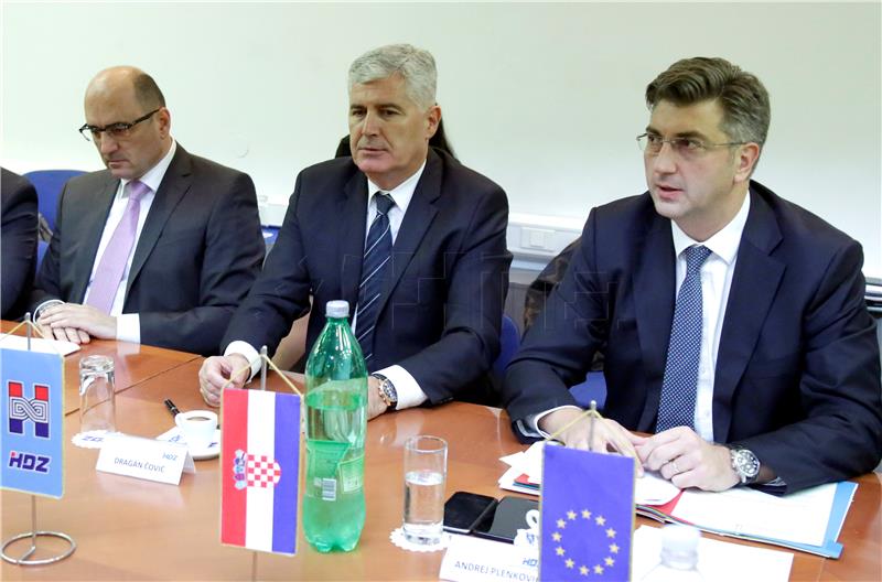 Sjednica Predsjedništva i Nacionalnog vijeća HDZ-a