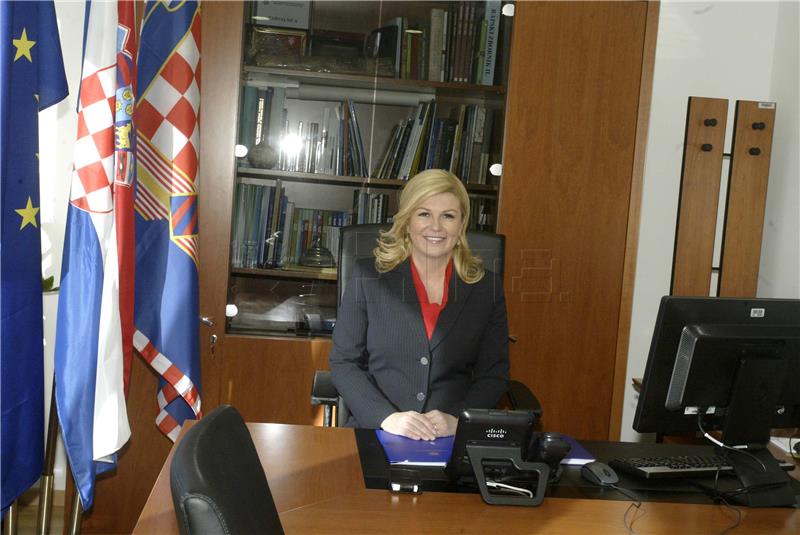 Kolinda Grabar-Kitarović otvorila u Rijeci svoj privremeni Ured