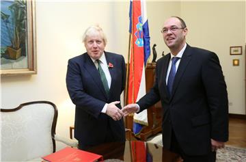 Johnson says Britain wants to advance relations with Croatia