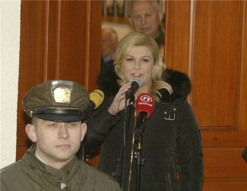 Delnice: Predsjednica i ministar obrane položili vijence