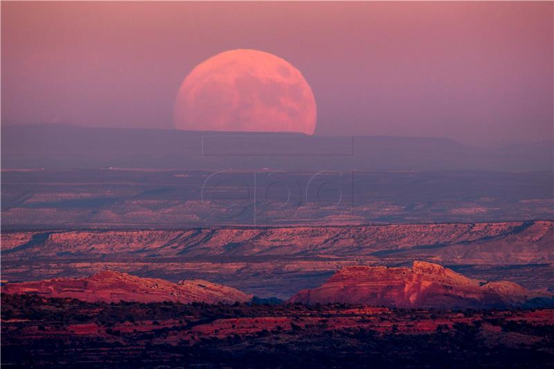 USA SUPERMOON