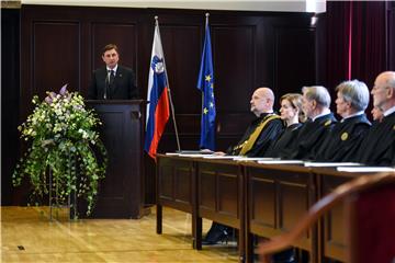 Pahor: Slovenija se treba pripremiti na moguće šokove zbog slabljenja EU