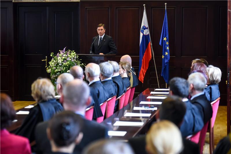 Pahor: Slovenija se treba pripremiti na moguće šokove zbog slabljenja EU