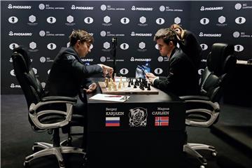 Šah: Karjakin se opet provukao