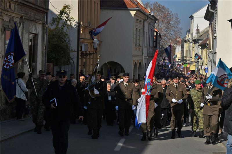 VUKOVAR U Koloni sjećanja deseci tisuća ljudi