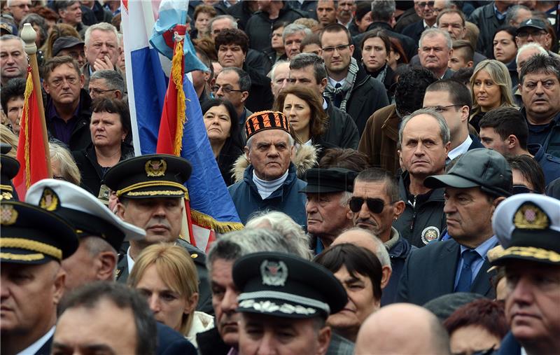 Odavanje počasti žrtvama stradanja u Škabrnji