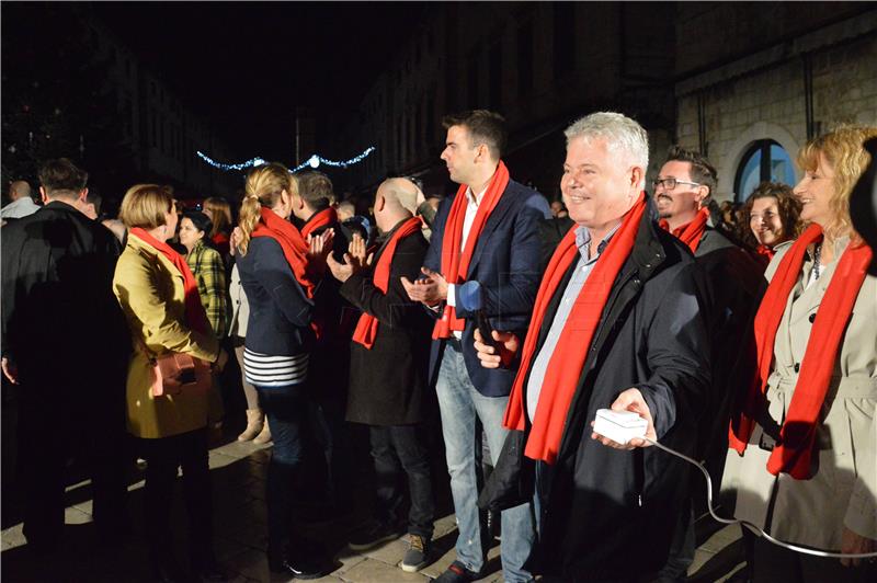 Dubrovnik: Paljenjem blagdanske rasvjete otvoren treći Zimski festival