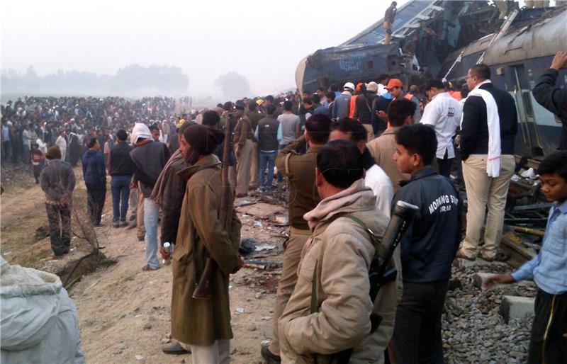 INDIA TRAIN ACCIDENT