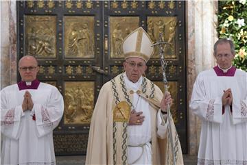 Nakon godine neočekivanih gesta Papa zaključio Svetu godinu milosrđa