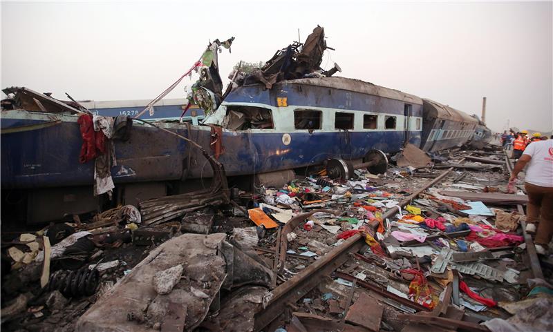 INDIA TRAIN ACCIDENT